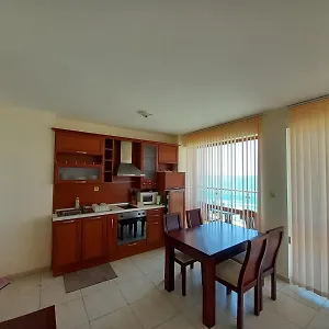 съни бей Apartament Słoneczny Brzeg